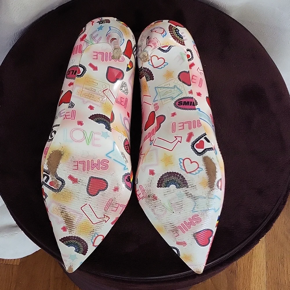 Shoes - Picture 4 of 5